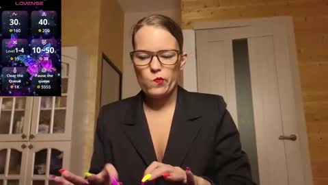 Lady online show from 09/28/25, 06:24