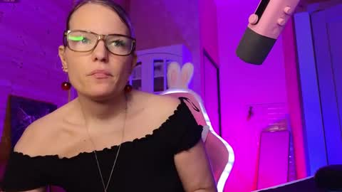 Lady online show from 06/05/26, 06:13