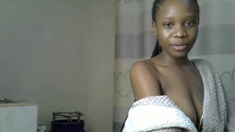 fine_queen12 online show from 12/15/24, 11:55