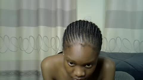 fine_queen12 online show from 02/03/25, 08:35
