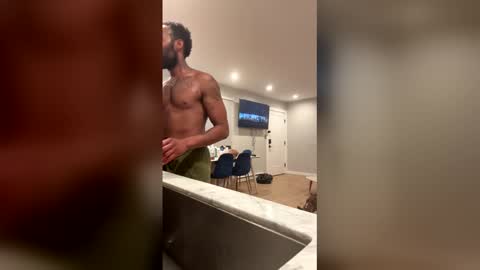 Snapshot of finessegod26 chatting on 12/04/25, 02:43 finessegod26 online show from 12/04/25, 02:43