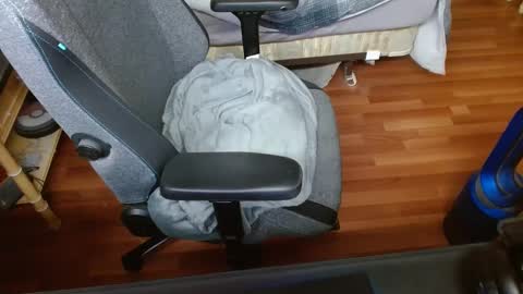 fingerpoppingeachother online show from 01/04/25, 03:07