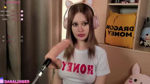 Hey. im DANA Free Lush and Domi control in pvt online show from 11/08/25, 07:56