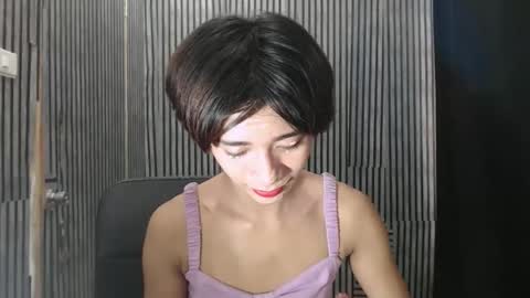 fiona908995 online show from 12/22/25, 10:56
