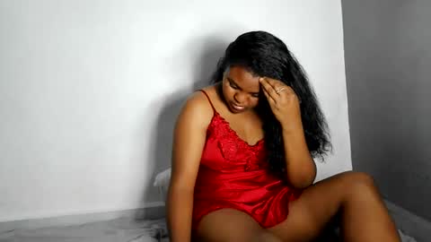 fiona_00 online show from 06/10/26, 06:07