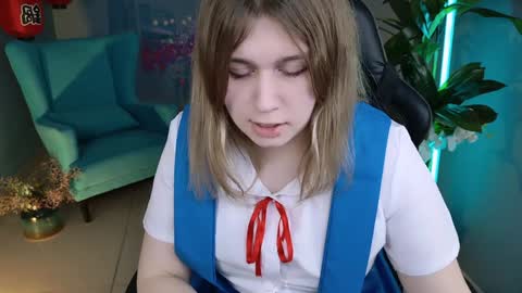 fiora online show from 12/12/24, 04:53
