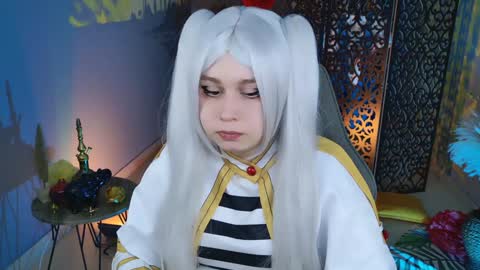 fiora online show from 12/15/24, 09:45