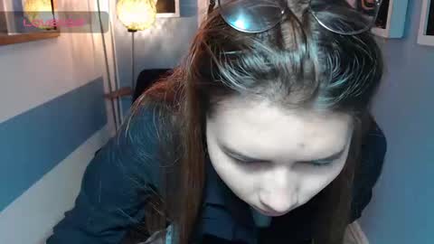 Snapshot of fiorellaa_delsd chatting on 09/19/25, 02:51 Fiorellaa online show from 09/19/25, 02:51