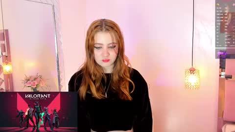 Snapshot of fiorellaricci_ chatting on 11/16/25, 02:11 fiorellaricci_ online show from 11/16/25, 02:11