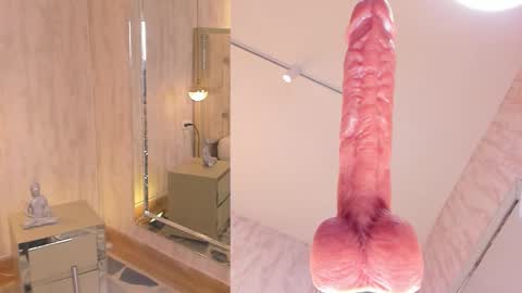 Snapshot of fiorellaricci_ chatting on 11/22/25, 01:54 fiorellaricci_ online show from 11/22/25, 01:54