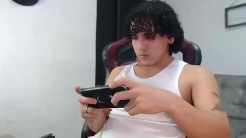 fire_boy69 online show from 10/14/25, 06:52