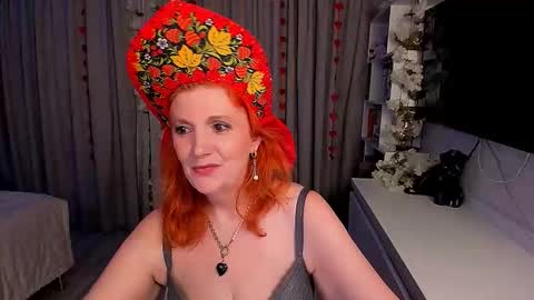 Snapshot of fire_foxone chatting on 11/12/25, 07:03 FireFox online show from 11/12/25, 07:03