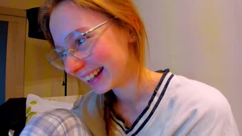 fire_luna online show from 11/30/25, 10:30
