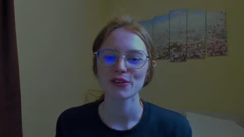fire_luna online show from 07/04/26, 07:09