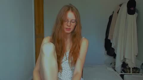 fire_luna online show from 07/28/26, 09:26
