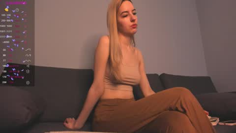 Bellatrix online show from 10/25/25, 03:58