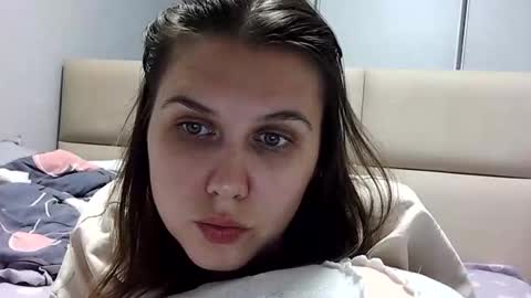 Snapshot of firststarsara chatting on 10/16/25, 07:04 Sara online show from 10/16/25, 07:04