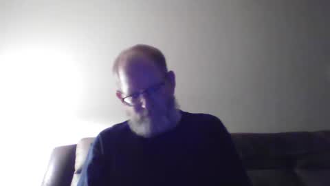 Snapshot of fishingaroundforanything chatting on 02/07/25, 10:29 Hercomeonmyface online show from 02/07/25, 10:29