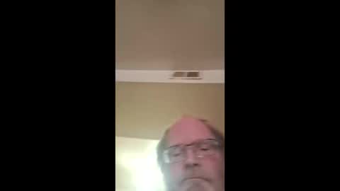 Snapshot of fishingaroundforanything chatting on 12/16/25, 10:15 Hercomeonmyface online show from 12/16/25, 10:15