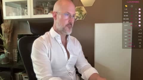 Rubn online show from 10/16/25, 07:42