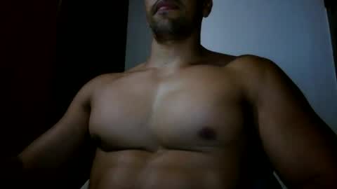Snapshot of fitchestabs_69 chatting on 06/11/26, 10:52 fitchestabs_69 online show from 06/11/26, 10:52