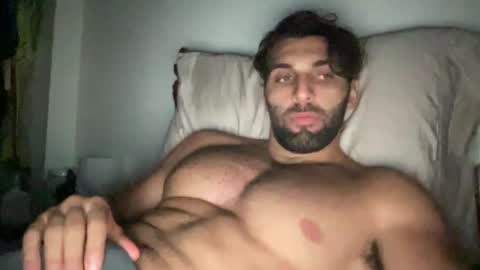 Snapshot of fitcurvyman4fun_69 chatting on 09/14/25, 04:33 fitcurvyman4fun_69 online show from 09/14/25, 04:33