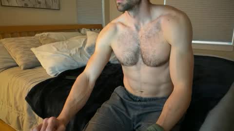 Snapshot of fitfunweird chatting on 12/14/25, 11:20 fitfunweird online show from 12/14/25, 11:20