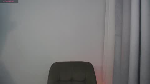 Snapshot of fitmila chatting on 04/25/26, 10:51 fitmila online show from 04/25/26, 10:51