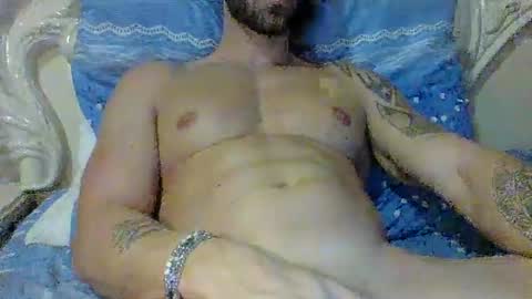 Snapshot of fitness1989 chatting on 12/14/24, 10:28 fitness1989 online show from 12/14/24, 10:28