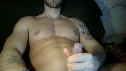 Snapshot of fitness1989 chatting on 02/18/25, 08:58 fitness1989 online show from 02/18/25, 08:58