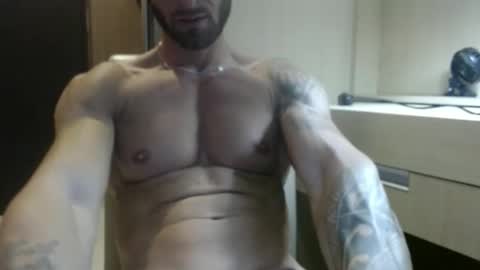 Snapshot of fitness1989 chatting on 11/16/25, 11:16 fitness1989 online show from 11/16/25, 11:16