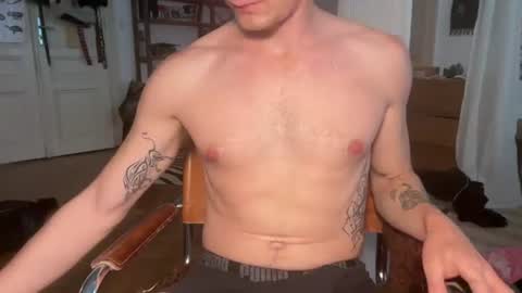 Snapshot of fituniformguy chatting on 06/14/26, 05:09 fituniformguy online show from 06/14/26, 05:09