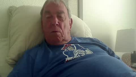 Snapshot of fjcs73 chatting on 04/18/26, 06:12 fjcs73 online show from 04/18/26, 06:12