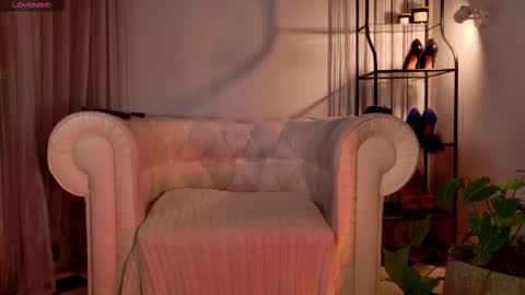 fka Ammy online show from 12/04/25, 06:27