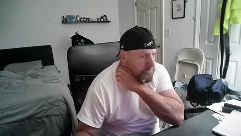 Florida guy online show from 01/10/25, 02:57