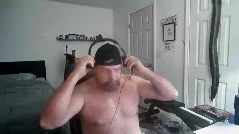 Florida guy online show from 11/25/25, 04:12