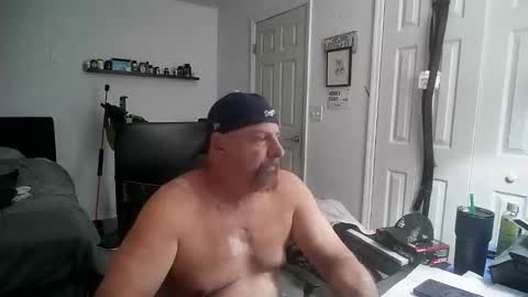 Florida guy online show from 11/27/25, 01:40