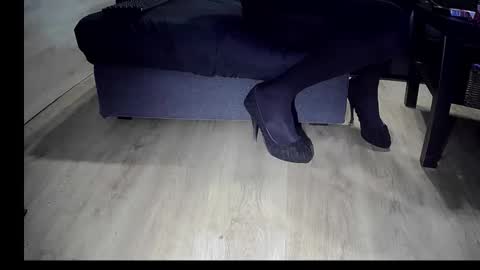 Snapshot of flakoyflaki chatting on 10/31/25, 08:43 flakoyflaki online show from 10/31/25, 08:43