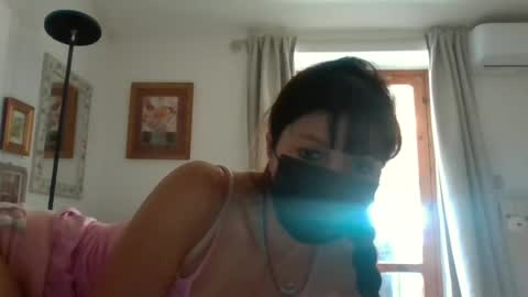 Snapshot of flaminia22 chatting on 06/16/26, 11:46 Dayana2022 online show from 06/16/26, 11:46