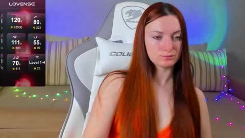 Snapshot of flamystar chatting on 10/26/25, 12:05 Yana online show from 10/26/25, 12:05