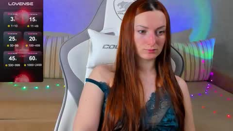 Snapshot of flamystar chatting on 10/27/25, 12:26 Yana online show from 10/27/25, 12:26