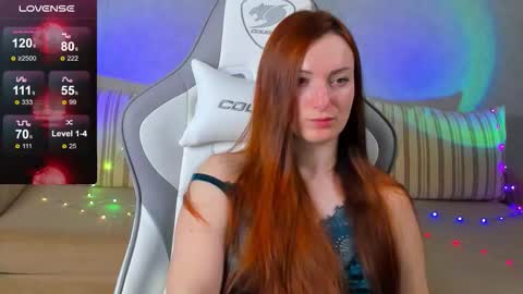 Snapshot of flamystar chatting on 10/31/25, 12:00 Yana online show from 10/31/25, 12:00