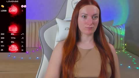 Snapshot of flamystar chatting on 11/08/25, 01:17 Yana online show from 11/08/25, 01:17