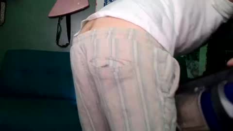 Snapshot of flanneldong chatting on 11/25/25, 06:57 Flannel Dong online show from 11/25/25, 06:57