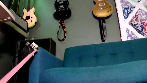 Snapshot of flanneldong chatting on 11/27/25, 04:42 Flannel Dong online show from 11/27/25, 04:42