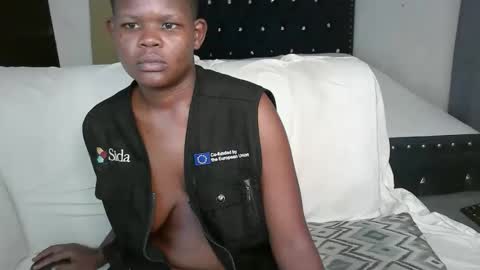 flaquo1 online show from 11/03/25, 12:02