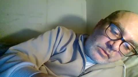 Snapshot of flashdreaming chatting on 05/18/26, 08:47 Carlo online show from 05/18/26, 08:47
