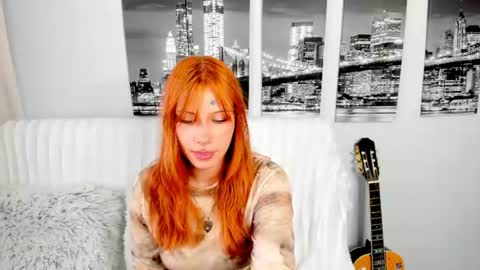 Snapshot of fleur_fox chatting on 07/20/26, 10:39 fleur_fox online show from 07/20/26, 10:39