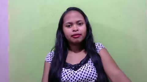 Snapshot of fleurtess_xx chatting on 04/16/26, 04:02 Claire online show from 04/16/26, 04:02