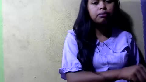 Snapshot of fleurtess_xx chatting on 06/10/26, 04:34 Claire online show from 06/10/26, 04:34